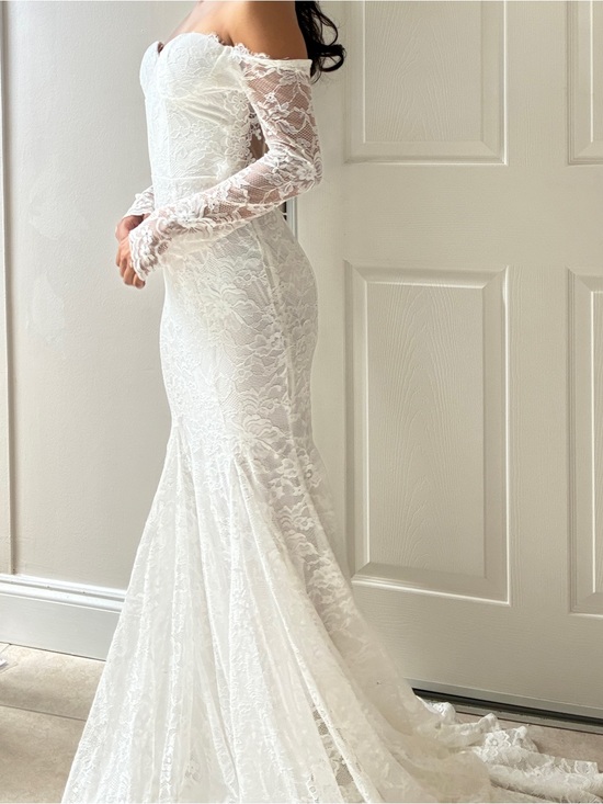 Dresses & Skirts - Off-Shoulder White Lace Mermaid Wedding Gown